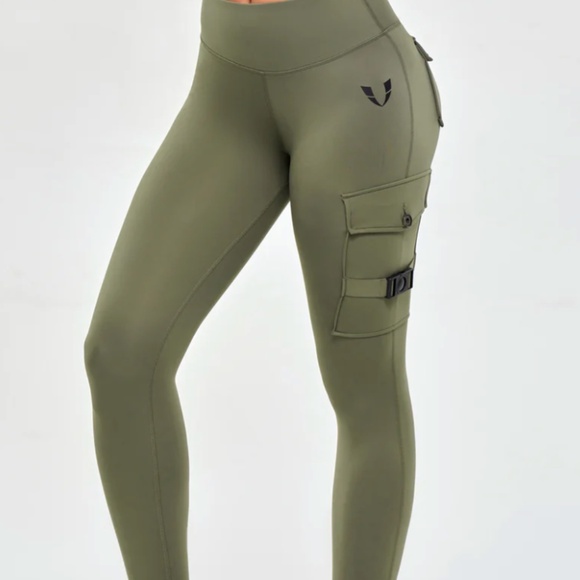 Firm Abs Cargo style leggings Size Small Olive - Picture 2 of 4